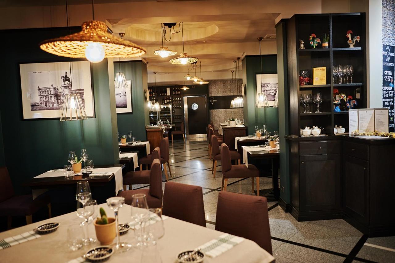Hotel Fado Spa & Restaurant Świdnica Dış mekan fotoğraf