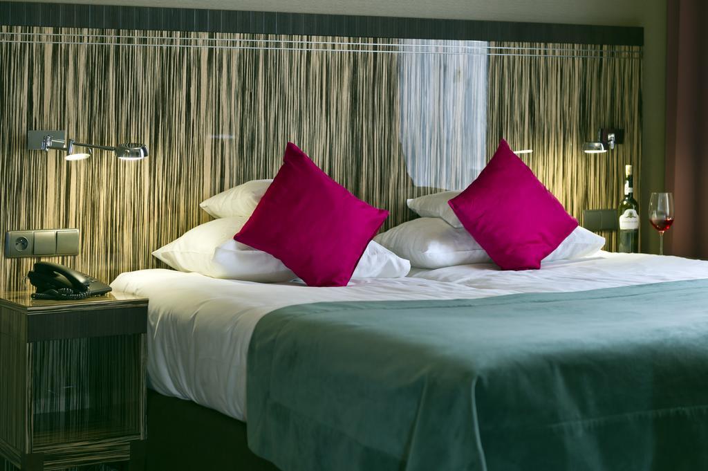Hotel Fado Spa & Restaurant Świdnica Dış mekan fotoğraf