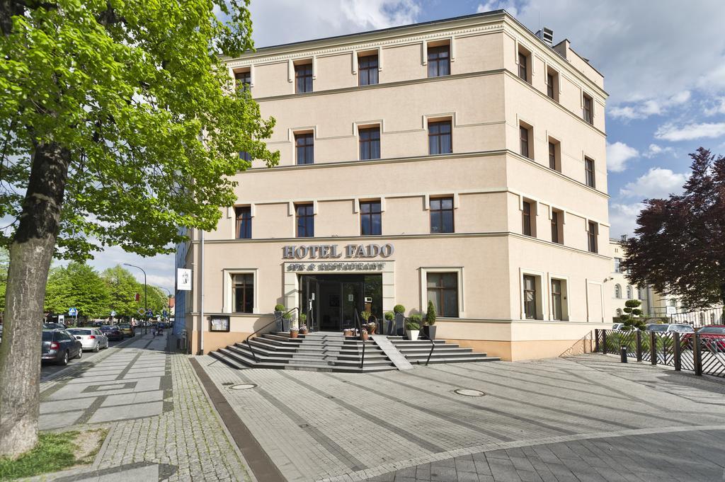 Hotel Fado Spa & Restaurant Świdnica Dış mekan fotoğraf