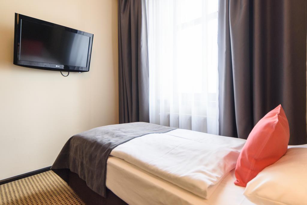Hotel Fado Spa & Restaurant Świdnica Dış mekan fotoğraf