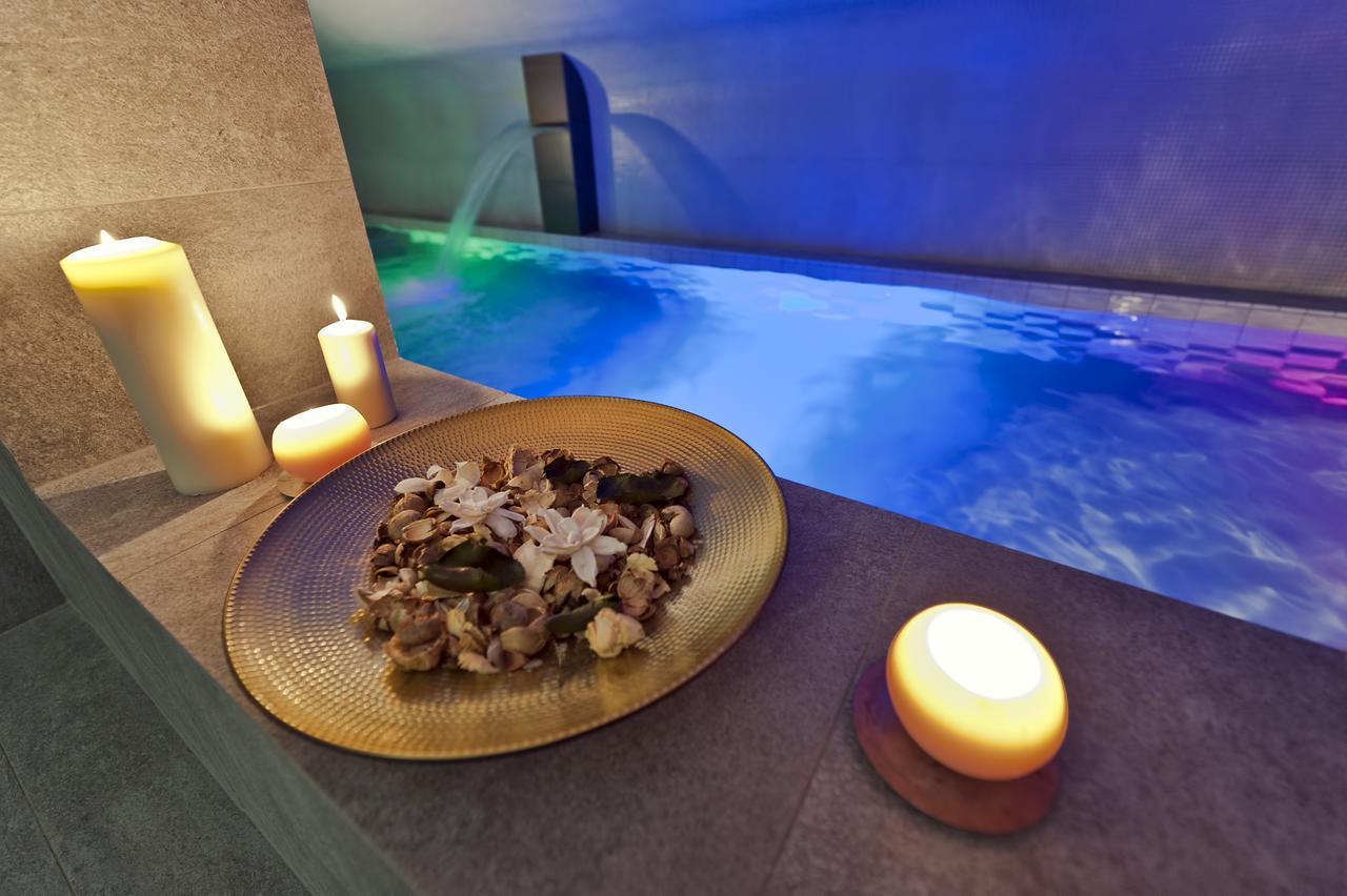 Hotel Fado Spa & Restaurant Świdnica Dış mekan fotoğraf