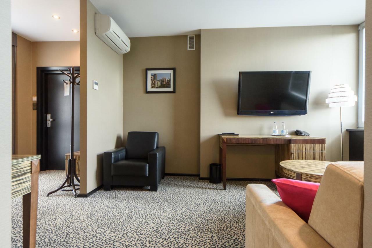 Hotel Fado Spa & Restaurant Świdnica Dış mekan fotoğraf